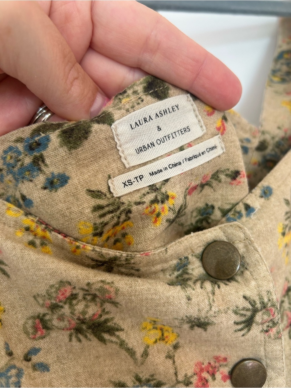 Laura Ashley x Urban Outfitters Floral Linen Mini Jumper Dress NWT Size XS - Picture 5 of 5